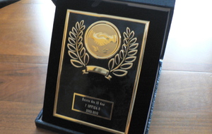 Le Trophée remis à l'ASUL Lyon 8 TT par l'Offisa8 pour l'obtention du Label 4* FFTT